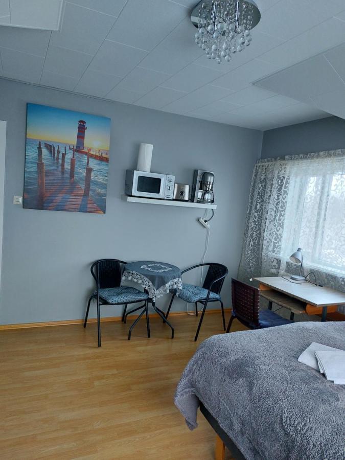 Twin Room With Shared Bathroom Njarthvik Eksteriør bilde